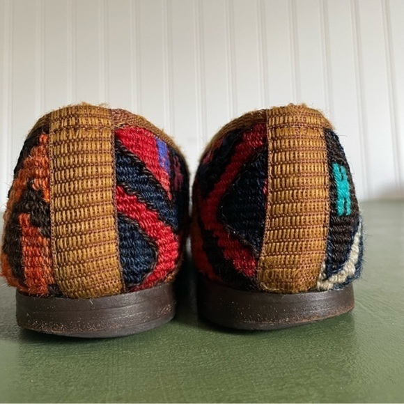 Res Ipsa Kilim Hand Woven Slip on Shoes/Loafers - Picture 7 of 9